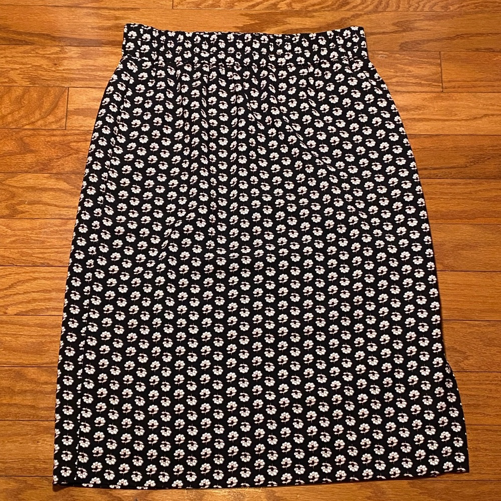 JCrew Floral Black and White Women's Skirt - Size M